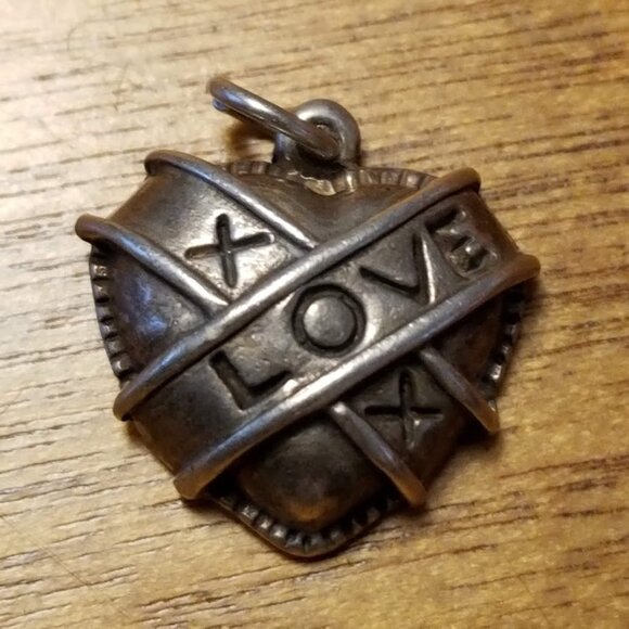 Sterling Silver Puff Heart Pendant Charm XOX LOVE - Picture 8 of 8